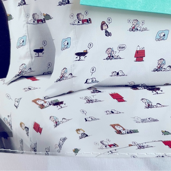 Berkshire Peanuts Snoopy Napping 4PC Full Sheet Set - Picture 2 of 4